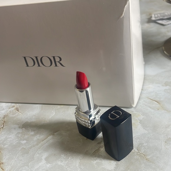 🆕 Dior Cosmetic Case to Crossbody, and also comes with Dior lipstick - Picture 12 of 16